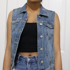 Jean Vest